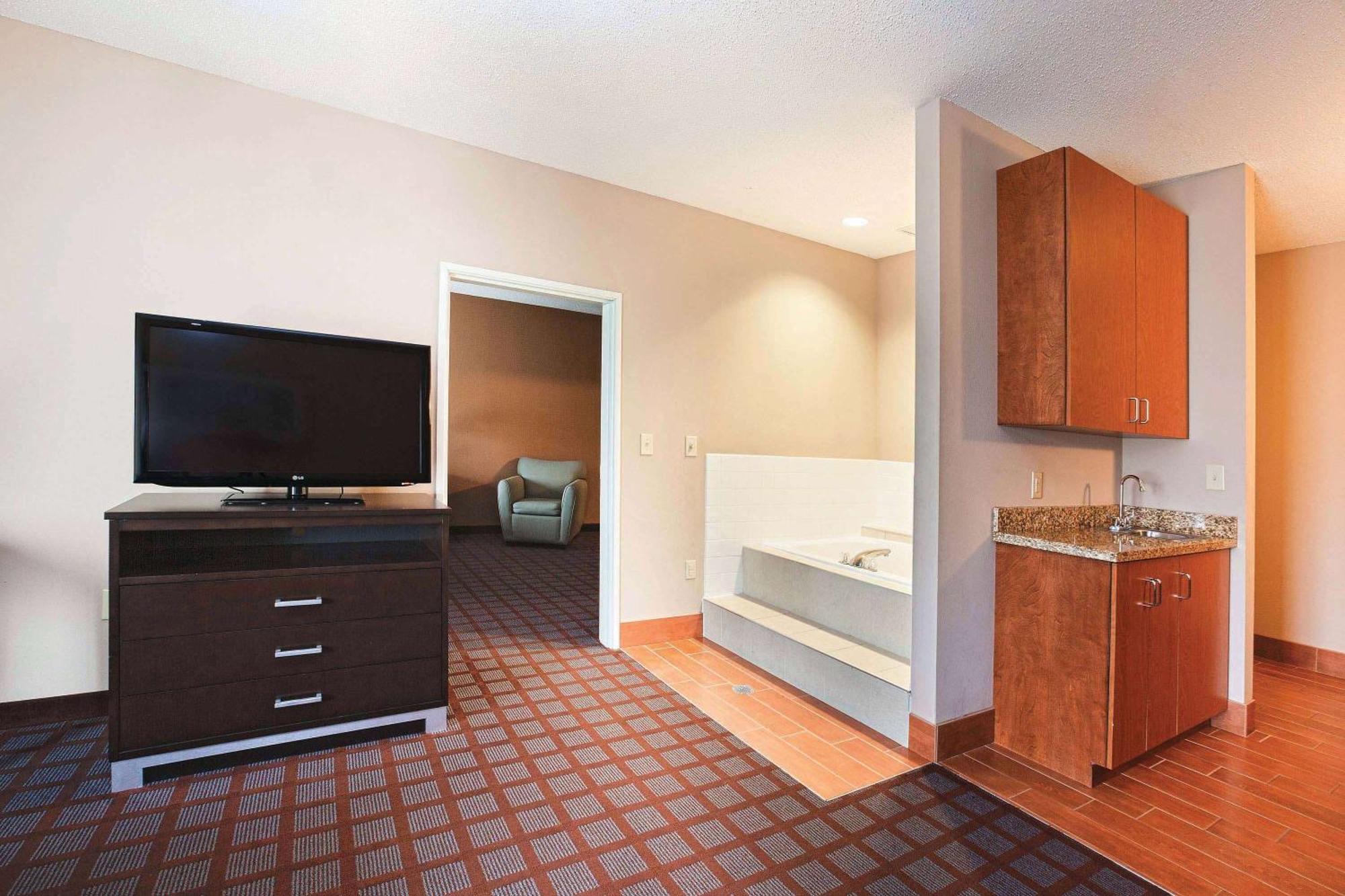 Hotel La Quinta By Wyndham Indianapolis Airport Plainfield Zewnętrze zdjęcie